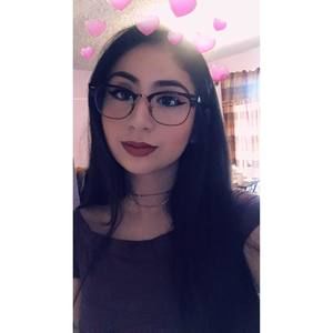 Meet your Posher, Lily